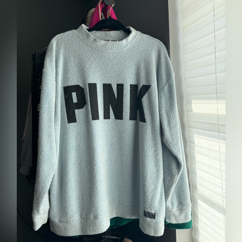 PINK crew neck 🩵